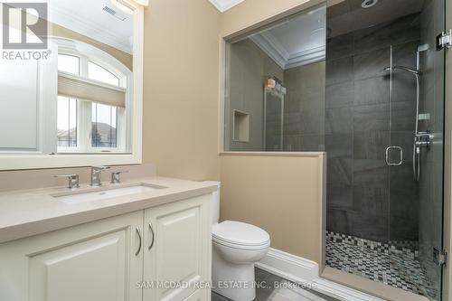 1689 Carolyn Road, Mississauga, ON - Indoor Photo Showing Bathroom