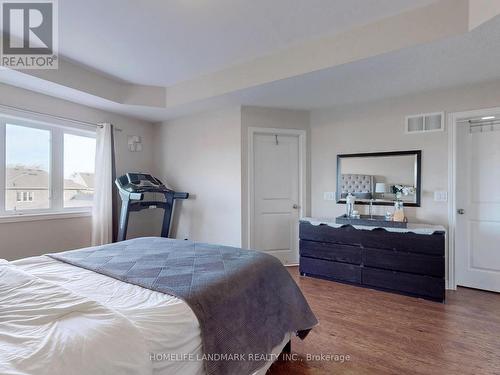3115 Neyagawa Boulevard, Oakville, ON - Indoor Photo Showing Bedroom