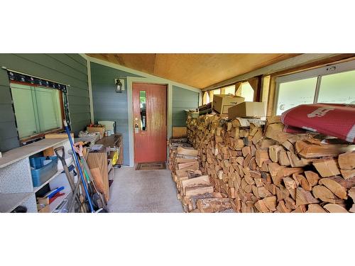 516 Slocan Avenue, New Denver, BC - Indoor Photo Showing Other Room