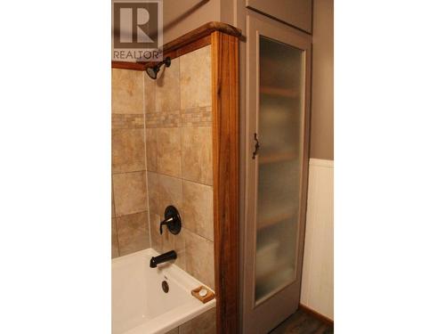 3222 Beaver Valley Road, Horsefly, BC - Indoor Photo Showing Bathroom