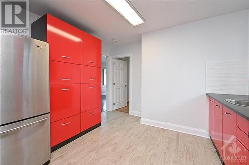 199 Ste Anne Avenue Unit#4, Ottawa, ON - Indoor Photo Showing Kitchen