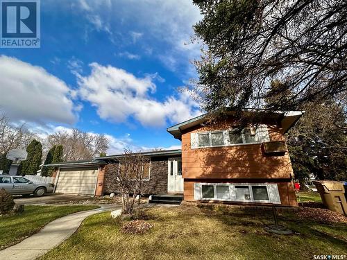 92 Lockwood Road, Regina, SK - Outdoor