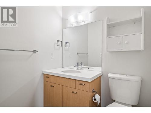 1550 Dickson Avenue Unit# 7, Kelowna, BC - Indoor Photo Showing Bathroom