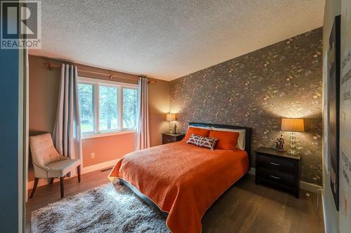 4085 Valleyview Road, Penticton, BC - Indoor Photo Showing Bedroom