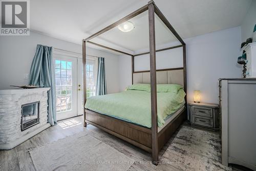 39 Spitfire Drive N, Hamilton, ON - Indoor Photo Showing Bedroom