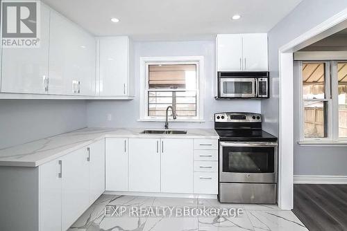 Uf - 32 Lancaster Avenue, St. Catharines, ON - Indoor Photo Showing Kitchen