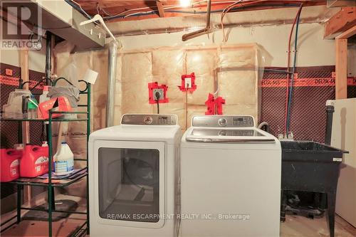 490 Rosseau Road, Hamilton, ON - Indoor Photo Showing Laundry Room