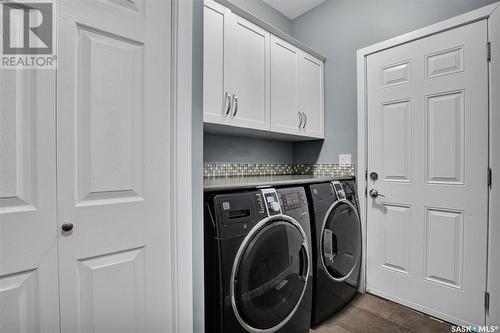 551 Redwood Crescent, Warman, SK - Indoor Photo Showing Laundry Room