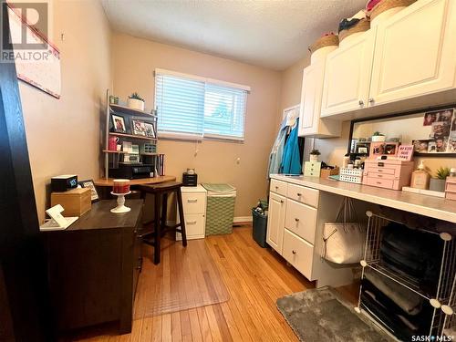 612 4Th Avenue Nw, Swift Current, SK - Indoor