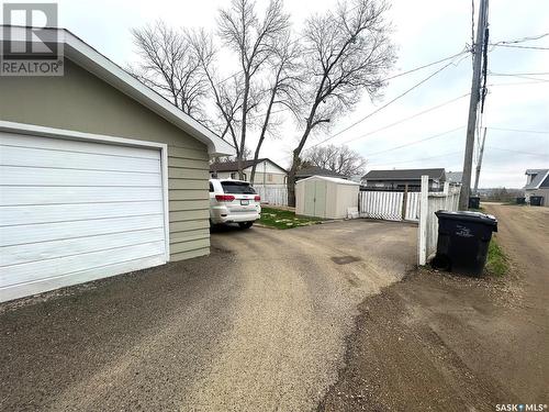 612 4Th Avenue Nw, Swift Current, SK - Outdoor