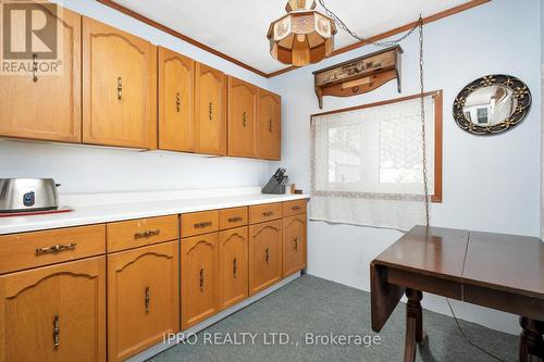 320 Queensdale Avenue, Toronto, ON - Indoor Photo Showing Kitchen