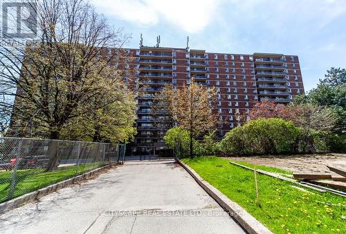 1005 - 1950 Kennedy Road, Toronto, ON - Outdoor