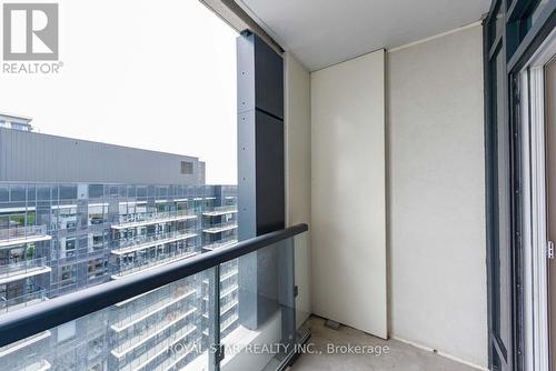 1611 - 7950 Bathurst Street, Vaughan, ON - Outdoor With View With Exterior
