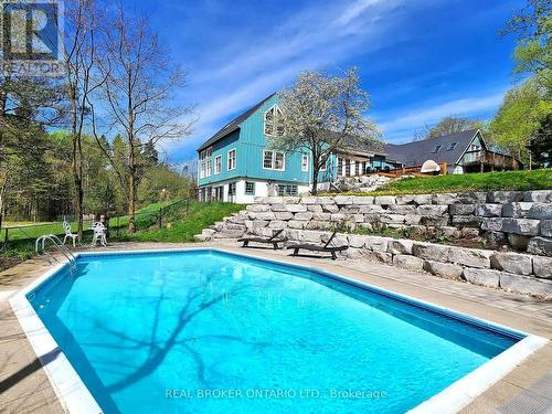 4661 Davis Drive, Whitchurch-Stouffville, ON - Outdoor With In Ground Pool With Backyard