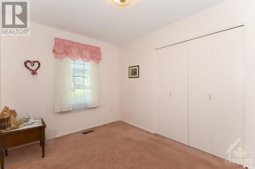 2338 Ogilvie Road, Ottawa, ON - Indoor Photo Showing Other Room