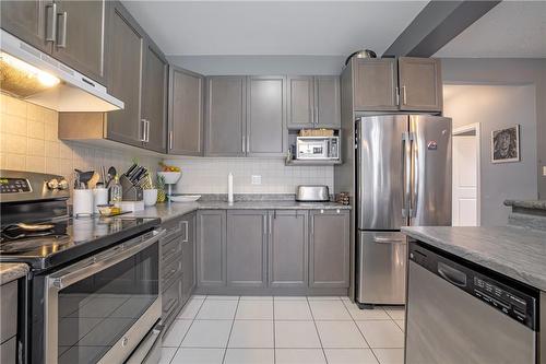 380 Lake Street|Unit #16, Grimsby, ON - Indoor Photo Showing Kitchen
