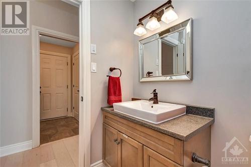 442 Van Dusen Street, Almonte, ON - Indoor Photo Showing Bathroom