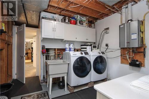 1447 Christina Drive, Sudbury, ON - Indoor Photo Showing Laundry Room