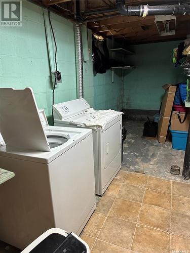 254 Northern Avenue, Canora, SK - Indoor Photo Showing Laundry Room