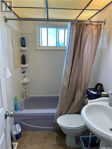 254 Northern Avenue, Canora, SK - Indoor Photo Showing Bathroom