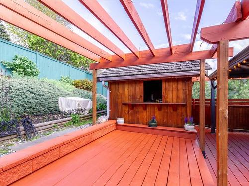633 Middleton Way, Coldstream, BC - Outdoor With Deck Patio Veranda
