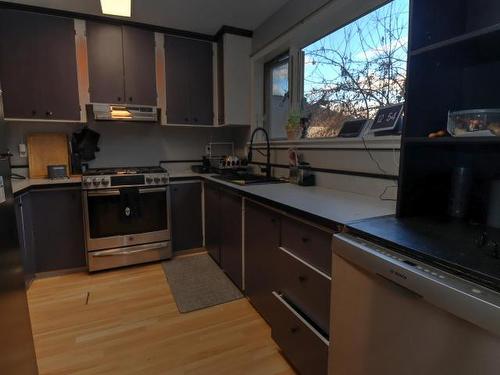 319 Birch Street, Chase, BC - Indoor Photo Showing Kitchen With Double Sink