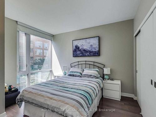321-3 Market St, Toronto, ON - Indoor Photo Showing Bedroom