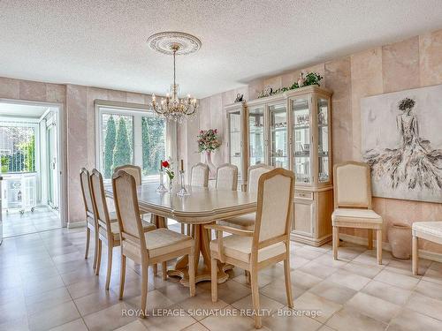 1821 Post Dr, Pickering, ON - Indoor Photo Showing Dining Room