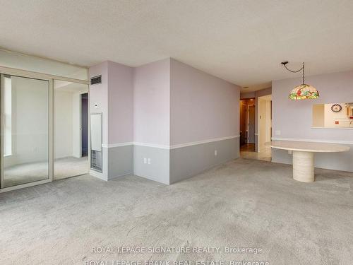 709-2460 Eglinton Ave E, Toronto, ON - Indoor Photo Showing Other Room