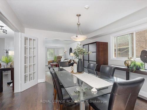 8 Hiram Rd, Richmond Hill, ON - Indoor Photo Showing Dining Room