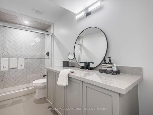 1335 Britton Cres, Milton, ON - Indoor Photo Showing Bathroom