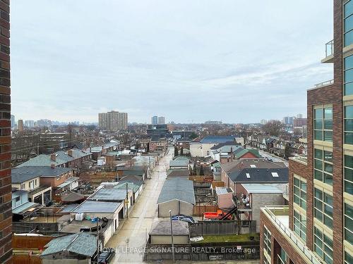 702-1787 St Clair Ave W, Toronto, ON - Outdoor With View