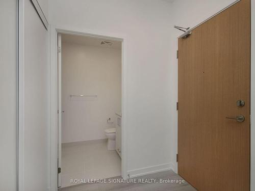 702-1787 St Clair Ave W, Toronto, ON - Indoor Photo Showing Bathroom