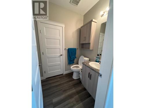 2569 Spring Bank Ave, Merritt, BC - Indoor Photo Showing Bathroom