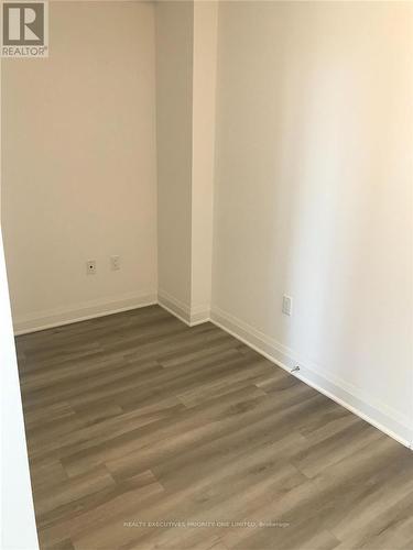 512 - 3220 Sheppard Avenue E, Toronto, ON - Indoor Photo Showing Other Room