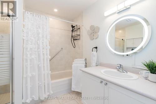 203 - 4 Beck Boulevard, Penetanguishene, ON - Indoor Photo Showing Bathroom