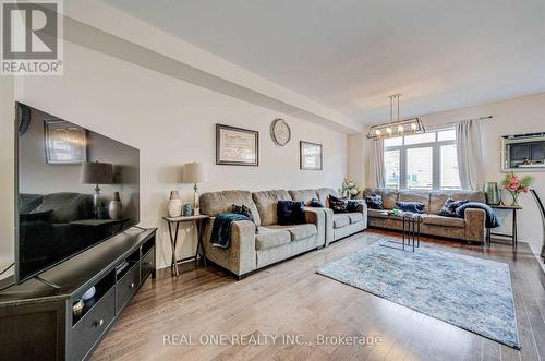 129 Orchardcroft Road, Oakville, ON - Indoor Photo Showing Living Room