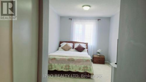 21 - 180 Forum Drive, Mississauga, ON - Indoor Photo Showing Bedroom