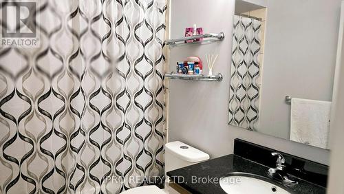 21 - 180 Forum Drive, Mississauga, ON - Indoor Photo Showing Bathroom