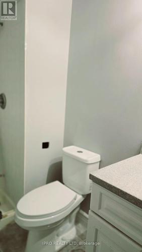 21 - 180 Forum Drive, Mississauga, ON - Indoor Photo Showing Bathroom