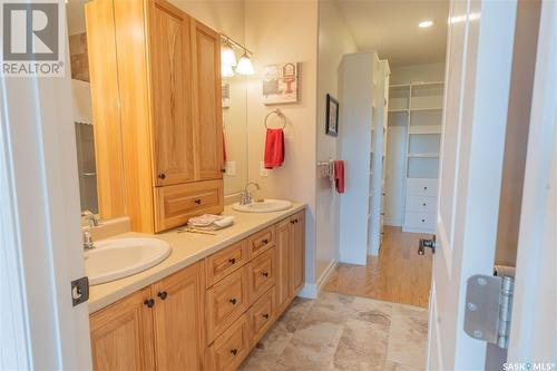 101 2800 Lakeview Drive, Prince Albert, SK - Indoor Photo Showing Bathroom