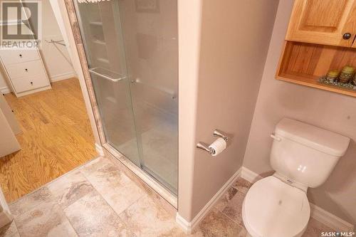 101 2800 Lakeview Drive, Prince Albert, SK - Indoor Photo Showing Bathroom