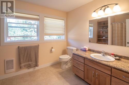 609 Wild Rose Drive, Merritt, BC - Indoor Photo Showing Bathroom