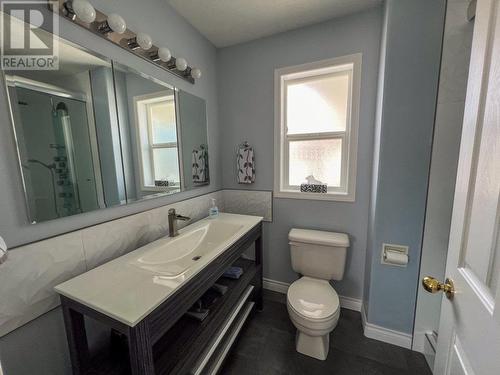 2520 Reid Crt, Merritt, BC - Indoor Photo Showing Bathroom