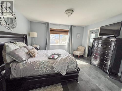 2520 Reid Crt, Merritt, BC - Indoor Photo Showing Bedroom