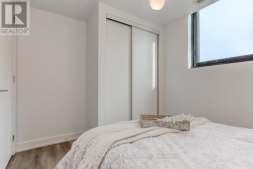 532 - 1 Jarvis Street, Hamilton, ON - Indoor Photo Showing Bedroom