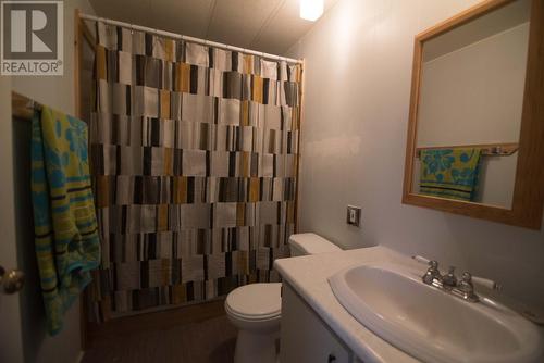 13-1055 Old Cariboo Road, Cache Creek, BC - Indoor Photo Showing Bathroom