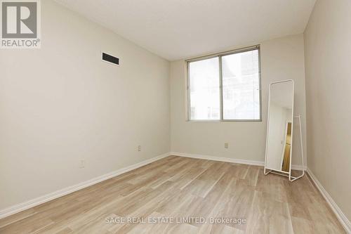 302 - 25 Grenville Street, Toronto, ON - Indoor Photo Showing Other Room