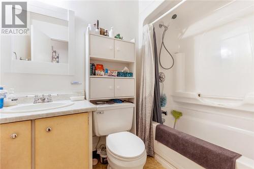 1590 Kelly Lake Road, Sudbury, ON - Indoor Photo Showing Bathroom
