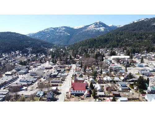 2131 Queen Street, Rossland, BC - Outdoor With View